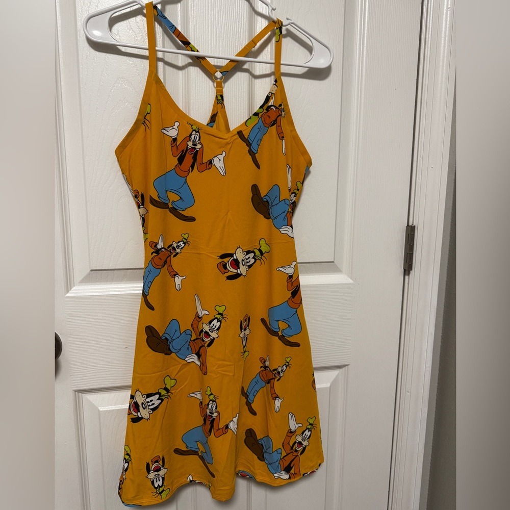 Outdoor Voices Athletic Disney Goofy Dress sz Small